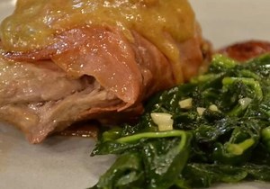 Recept dana: Teleće šnicle sa pršutom i žalfijom - uživajte u sjajnom spoju mesa i začina