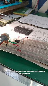 9.6K views · 274 reactions | Sensor de oscuridad amplificador operacional #fypシ゚ #holamund #esp32 #electronicadigital #3d #mecatronica #electronica #arduino #programador #universidad | Mirrortrec | Facebook