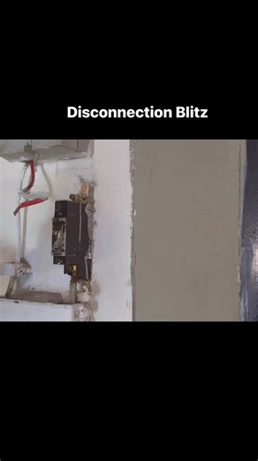 1K views | The Municipal official disconnecting the electrical mains of the meter box due to non-payment of the municipal account. #payyournmbmaccount #nmbhaaluutenwys #nmbmsiyadiskonnekta #AllHandsOnDeck #MetroAtWork #Siyasebenza #BuildingTheEasternCapeWeWant #ANationThatWorksForAll | Nelson Mandela Bay Municipality | Facebook