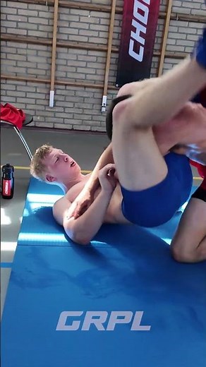 Headscissor Choke in Submission Wrestling