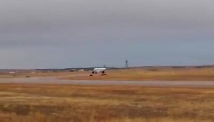 43 reactions | Frontier Airlines arriving from sunny #phoenix and then onto sunny #orlando! #flycos | Colorado Springs Airport | Facebook