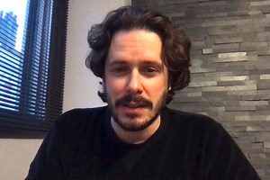 20 reactions | EDGAR WRIGHT'S SPECIAL SECRET MOVIE CLUB INTRO: We would also like to humbly thank Mr. Edgar Wright for surprising all of us with a special Secret Movie Club intro for his movie HOT FUZZ. We also want to give all credit and thanks to SMC team member Daniel Ott for reaching out to Mr. Wright for making it happen. Mr. Wright, we are grateful and wish you all the best on the set of your new movie. | Secret Movie Club | Facebook