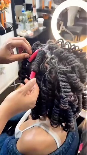 There are so many ways to curl locs.. these are bendy/rollers - flexi rods #dreadlocks #curls #loccurls #locstyles #naturalhairstyles #healthylocs #flexirods | One Stop Dreadlock