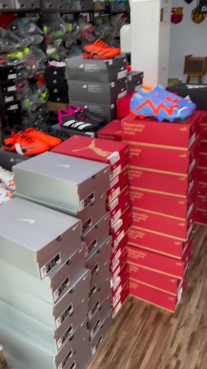 Corner Football Boots on Reels