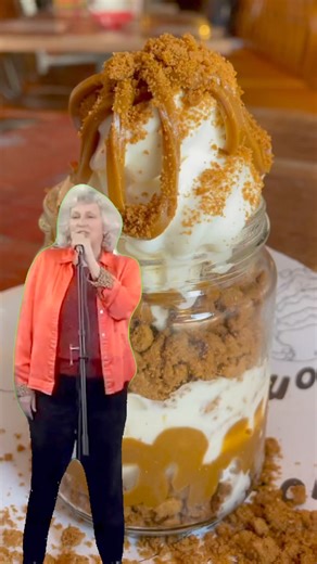 15K views · 27 reactions | biscoff sundae hitting’ the sweet spot 李掠 crushed biscoff biccies + special (biscoff) sauce to spur your curiosity  #tastethebiscuit #biscoff #sundae | 7Bone Burger Co | Facebook