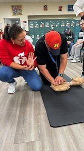 We are so excited that 80 participants from @ILoveSpecialPops joined us for a Hands-Only CPR joining a Nation of Heartsavers in Cape Coral, FL! Way to go! Learn how to save a life here http://spr.ly/6182po5fs @IloveSpecialPops #HandsOnlyCPR | American Heart Association - Florida