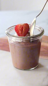 A creamy, naturally sweetened chocolate mousse that feels indulgent but is packed with protein, fibre, and healthy fats. This recipe blends Medjool dates, Greek yogurt, chia seeds, and rich cacao into a dessert or breakfast that supports gut health and satisfies chocolate cravings! 🍫 Chia Seed Date Chocolate Mousse 4 plant points 🌱 | 338 calories | 17.5g protein | 11g fibre Ingredients Serves 2 4 Medjool dates, pitted 250g Greek Yogurt - I used Fage 5% 80ml milk 3 tbsp cocoa or cacao powder 3