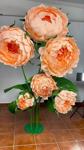 giant paper flower decor😍🤩🌸 #paperflowers #paperflowerbackdrop #paperflowersbackdrop #crepepaperflowers #giantpaperflowers #paperflowerdecor #paperflowerart | FloralSupplies.com