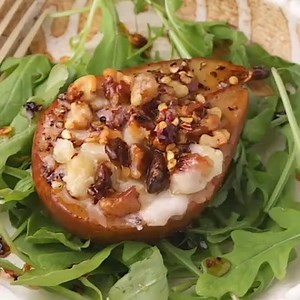 Vegan Baked Pears With Feta & Hot "Honey". Such an easy appetizer or dinner with some crusty bread and a big salad! ✅ RECIPE: https://avirtualvegan.com/vegan-baked-pears-with-feta-hot-honey/ | A Virtual Vegan