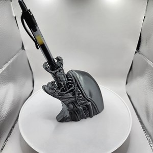 Dark Silver Xenomorph Pen Holder With Black G2 0.7 Pen - Etsy