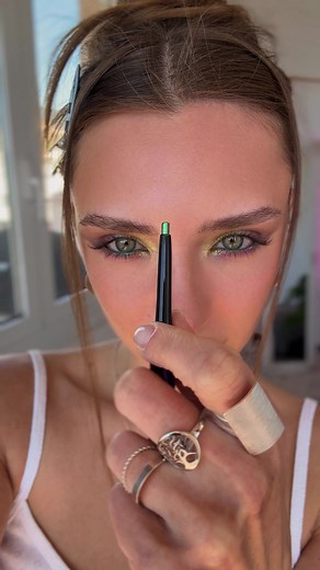 Green Eyes Makeup Tutorial