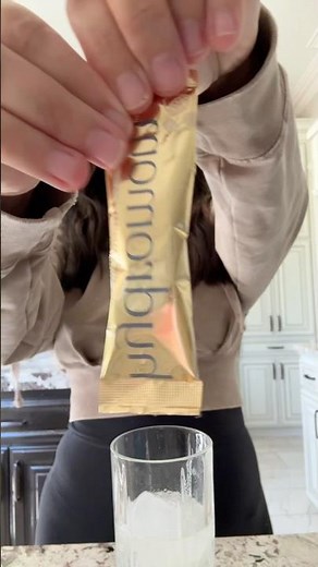 Here’s a hydrating recipe using Boobie Superfoods hydromom! Use the link in my bio for 10% off!