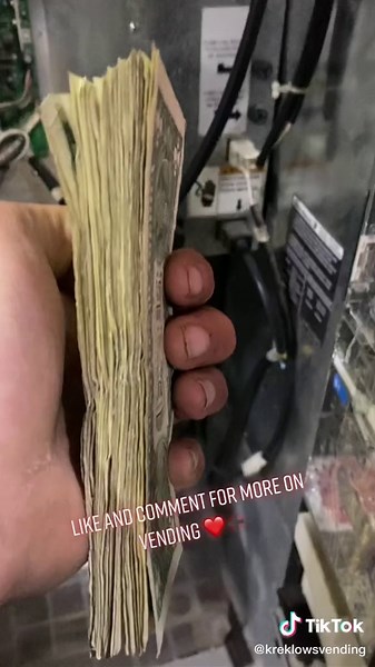 #DisneyPlusVoices #BbStyleFearlessly #kreklowsvending #MACChallengeAccepted #chuckkreklow #GetTheWChallenge #vendingmachine #vendingmachinebusiness