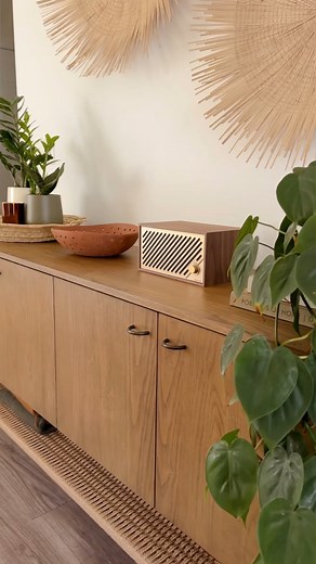 Unbox style, superb audio, and smart home tech integration with the Model Two Digital Speaker. Featuring Apple Airplay 2 and Google Chrome cast built-in, easily stream your favorite playlist via WiFi and connect to your smart home devices. Encased in a sleek walnut cabinet design, its 3.5" driver delivers rich, full-range sound and powerful bass, while the integrated tweeter provides crisp, clear highs for your favorite acoustic tunes. Enhance your sound setup by clicking the link in our bio now