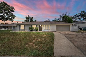 31 Oak Ct, Eustis, FL 32726 - MLS G5101458 - Coldwell Banker