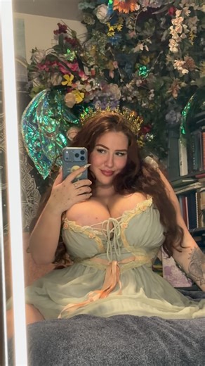 Cayenna Pepper on Instagram: "Wearing a pretty dress is always going to be my choice✨"