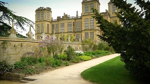 Are you Bess? Ever been told you can't or shouldn't do something or that you are too ambitious? Explore the story of Bess of Hardwick through the voices and photographic portraits of modern women http://bit.ly/2QgPhjj | National Trust in the Midlands