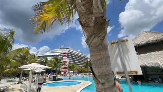 5.4K views · 44 reactions | Carnival Horizon LOVERS in La Romana. #laromana #Carnivalcruise | Carnival Cruise Line Miami Blog | Facebook