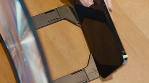 Mobile Phone Magnifier Screen,HD Magnifying Projector Screen Enlarger for Movies Videos and Gaming, Foldable Phone Stand with Screen Amplifier, Compatible with All Smartphones (15.75in HD)