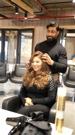 AAVIL AGGARWAL on Instagram: "“Sun-kissed locks ahead! Join our balayage class and master the art of effortless, natural-looking highlights! #balayage #hairclass #haircolor #trendingreels #geetanjaliacademy #geetanjalisalon #salon #hairtutorial #hairideas #dehradun"