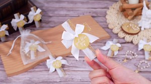 36 Pcs Baptism Favors Set, 12 Resin Cross Fridge Magnets with Bow Tied Cards, 12 Acrylic Baptism Rosary Beads with Bags for Baby Shower Guests First Communion Gifts Kitchen Decor(Gold)