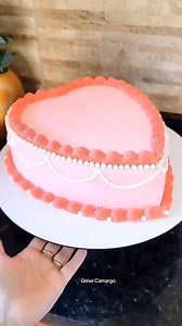 So simple and yet very beautìul ❤️❤️ | Artist Cake Ideas