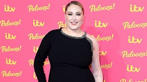 David Hasselhoff's Daughter Hayley Becomes First Plus-Size Model to Cover European 'Playboy'