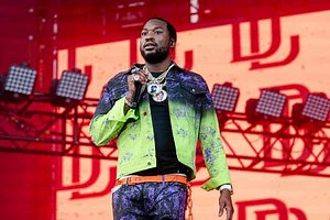 Congrats? Meek Mill’s Rumored Girlfriend Announced She’s Pregnant