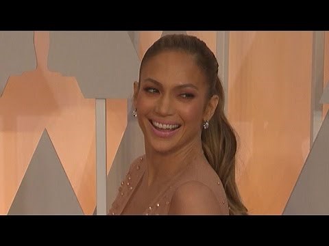 Jennifer Lopez Turns 47! The Secret to Her Ageless Beauty