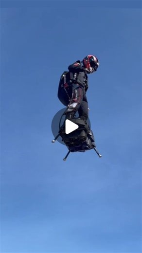 Nuelproducts on Instagram: "Would you try this futuristic Flyboard? 😍🤔 The Flyboard Air, invented by Franky Zapata, is a revolutionary flight surfboard that is transforming the future of personal transportation. This innovative device, powered by four micro-turbines, enables its pilot to achieve speeds of approximately 140 km/h (87 mph) with a flight duration of around ten minutes. The Flyboard Air is equipped with advanced stabilizers, ensuring a stable and controlled flight experience. Unlik