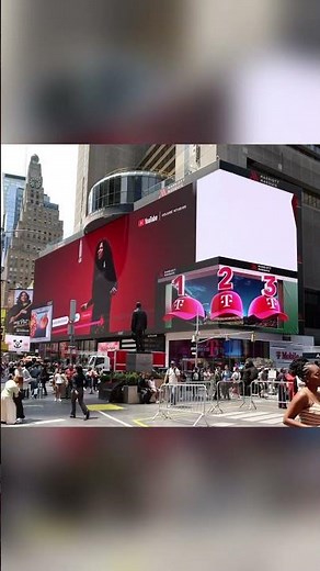 Chaka in Times Square!