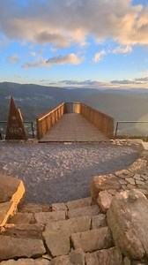 Miradouro Pico 360 em Ansiães, Amarante. Mais logo um trilho que contempla a passagem no miradouro. Já conhecias? . . . . #serradomarao #trilhosecaminhadas #pico360 #miradouropico360 #ansiaes #amarante #trilharportugal | Trilhos & Caminhadas