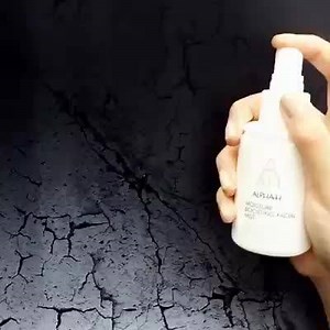 Need a refreshing boost of hydration? The perfect weekend treat, Moisture Boosting Facial Mist. Shop here: http://bit.ly/1SbXvmq | Alpha-H