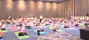 Housefull Sunday: Grand Yoga Celebration of 200 Weeks of #BangkokYogaMeet at Amari Bangkok | Sanjay Kumar Media | Facebook