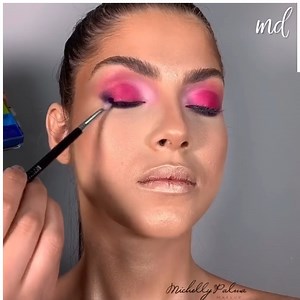 606K views · 512 shares | With this makeup look, you're ready to conquer the world!  | Lilyon | Facebook