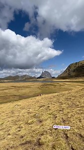 Ibones de Anayet.  Merece la pena recorrer cada rincón de Aragón para disfrutar de estas maravillas. 珞 . Por: @bea_ruiz_pintado  | DStyleZgz | Facebook