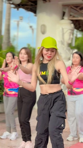 #kissmekissme #zumbazisters | ZumbaZisters ZZ