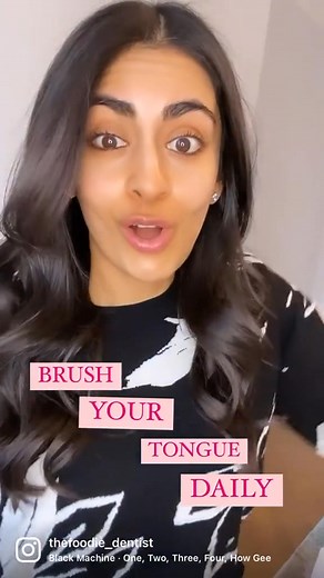Do you brush your tongue daily 👅 #oralhealth #tonguecleaning #brushyourtongue #tongue #brushing #cleaningteeth #cleanyourmouth | Dr Surina Sehgal