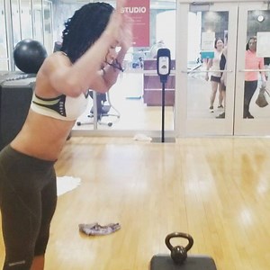I give thanks for the woman who stepped in and TOOK OVER this morning's #workout Anissa Amason - Health Coach #circuittraining this one station: alternating butt kicks and kettlebell leg lifts for 3 MINUTES勞勞勞 #powerfulwomen #actorslife #fitnessmotivation #fitness #naturalhair #legs #abs #core #blackgirlmagic #nike #nikeshoes NikeWomen LifeTime.Life #Godsosweet | Lisa Arrindell | Facebook