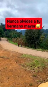 16M views · 193K reactions | #FELIZ_DÍA_DEL_CARIÑO| ¡¡AMOR DE HERMANOS!! Nunca olvides a tu hermano/a mayor, quienes quizás no jugaban por cuidar al hermano menor, pero ese es el verdadero amor de hermanos. Feliz día del amor y la amistad. Clavellinas de Nebaj Tv. Cortesía. | Clavellinas de Nebaj Tv | Facebook