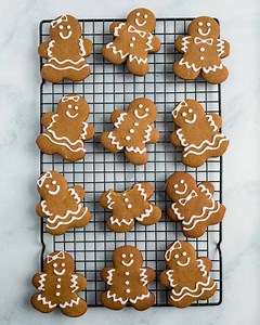Gingerbread men cookies are almost too cute to eat...almost. What cookie are you exchanging this year? Enter our #NoFlavorLikeHome promotion and show us for a chance to win a McCormick prize pack here: http://bit.ly/2z8L6jt Recipe: http://bit.ly/2Snoinn | McCormick Spice