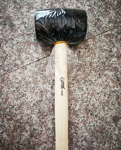 [Hot Item] Rubber Mallet Roofing Hammer with Wooden Handle Safety Fiber Glass Handle Hammer Tools 5oz Rubber Sledge Hammer