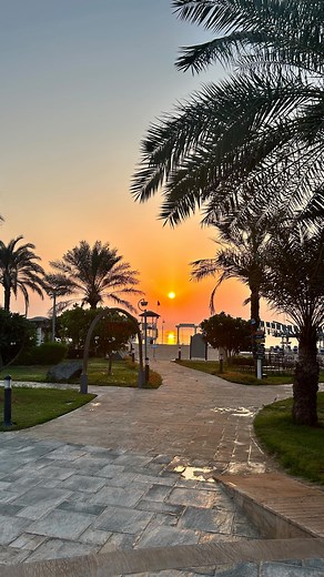 Experience the magic of a 5 star Ultra All-Inclusive resort staycation, where every moment is a chance to relax, rejuvenate and savor life’s pleasures! Comment ’Relax’ for more information. #relax #stay #staycation #fujairahrotana #resort | Fujairah Rotana Resort and Spa