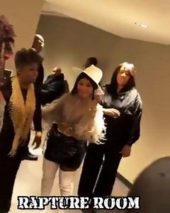 Quick backstage video snippet at The Urban One Honors of Anita Baker, DaBrat, Lil Kim, and Lalah Hathaway at Anita's Farewell Show! #anitabaker #lalahhathaway #dabrat #lilKim | The Anita Baker Rapture Room