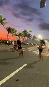 Cala essa sua boca imunda de gringo antes de usar o meu país e a nossa cultura pra disseminar discurso misógino de 1nc3l e turismo sexual, seu nojento