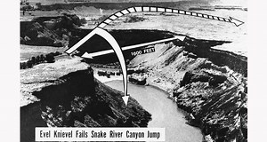 ΠΗΔΩΝΤΑΣ ΠΑΝΩ ΑΠΟ ΤΟ GRAND CANYON (BINTEO)