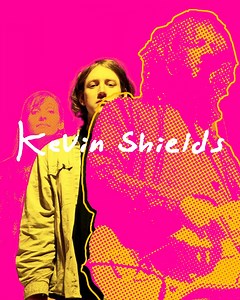 Hoy celebramos el cumpleaños de Kevin Shields, guitarrista, productor y mente maestra detrás de My Bloody Valentine. WWW.GUITARGEAR.COM.MX | Guitar Gear