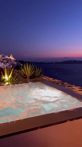 Santorini night 💜 | Thingat_شغلات