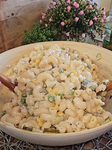 Nudelsalat Rezept: Cremig-würziger Klassiker für Grillabend
