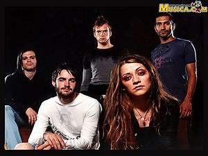 Christmas Song - Letra - Flyleaf